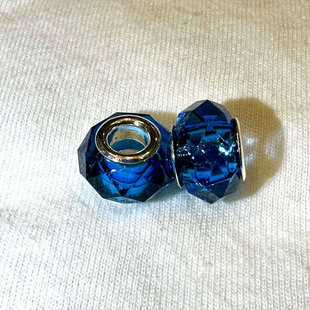 Blue Beads : Shades of Blue